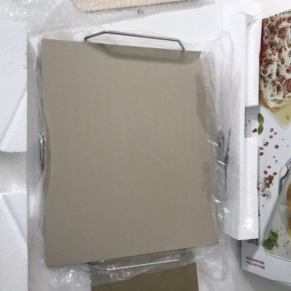 Leifheit Square Ceramic Pizza Stone w Spatula NEW - Picture 5 of 12